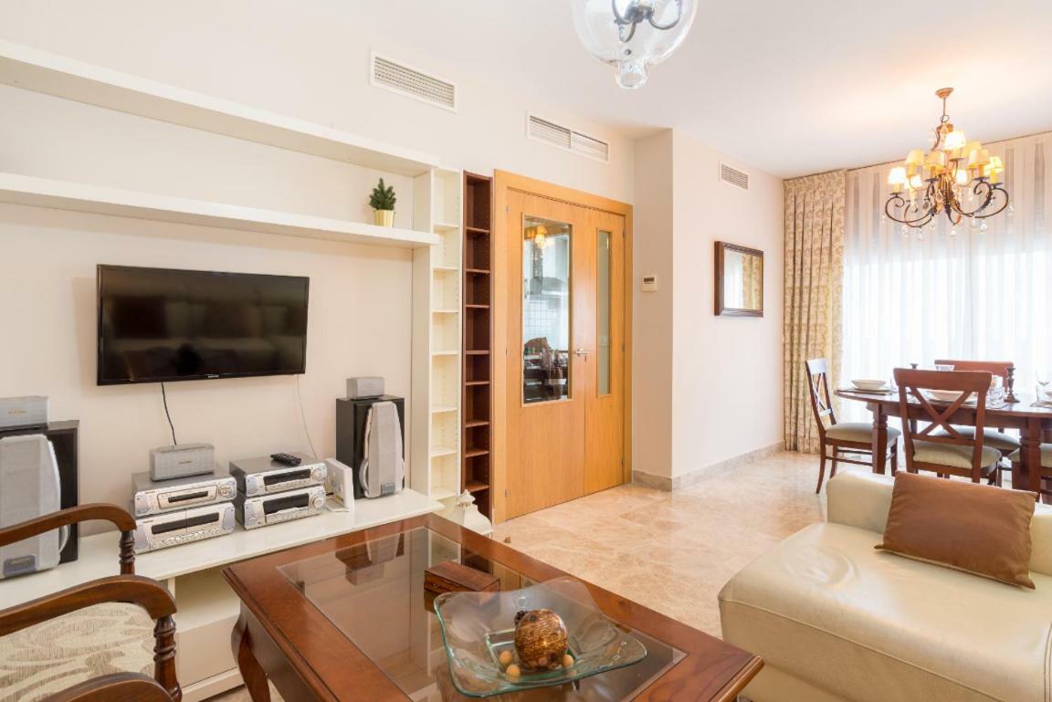 Keywise Perfect Location Next To Maria Zambrano Station, Central , Beach ,Pool And Free Parking Малага Екстериор снимка